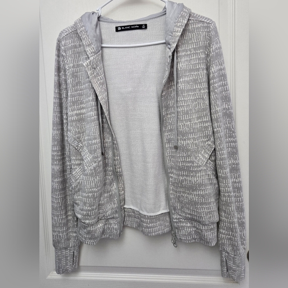 Blanc Noir Luxe Zip Front Hoodie Emilia Print Jacket Thumb Holes Size XS Fall - Picture 14 of 14